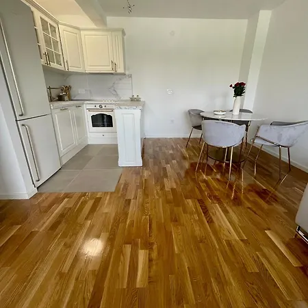 Deluxe Park Novi Apartament Novi Sad