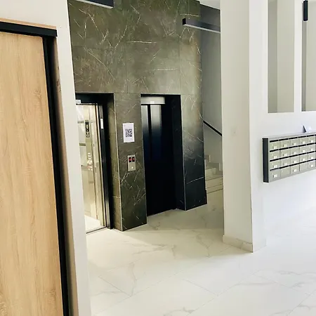 Deluxe Park Novi نوفي ساد